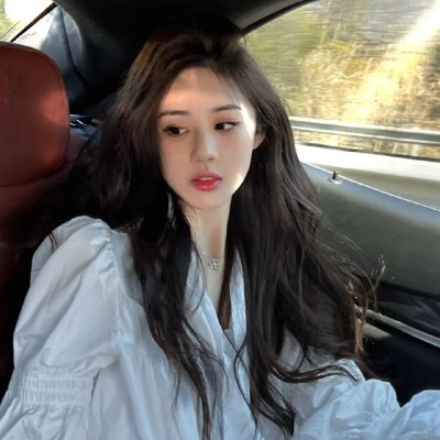 某天后之女恋爱脑怒怼网友，人设崩塌，长达一周持续发酵